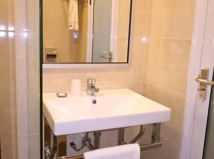 חדר סטנדרט, Walk In