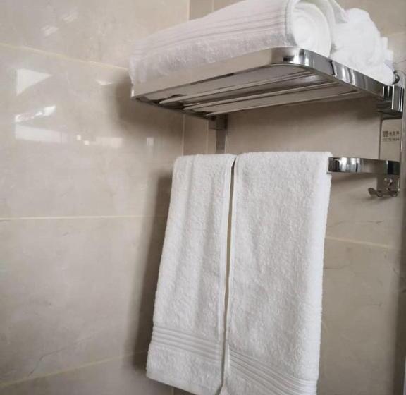 חדר סטנדרט לשלושה, Walk In