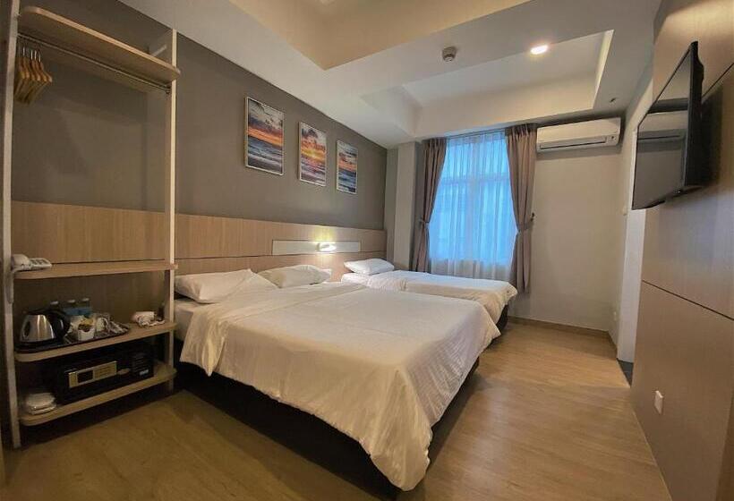 חדר סטנדרט לשלושה, Walk In