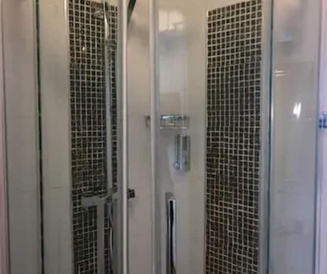 Номер Стандарт, Acorn Guest House