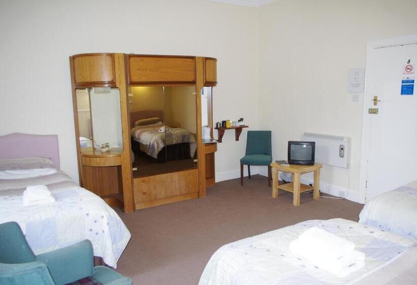 اتاق استاندارد سه نفره, Cuilfail