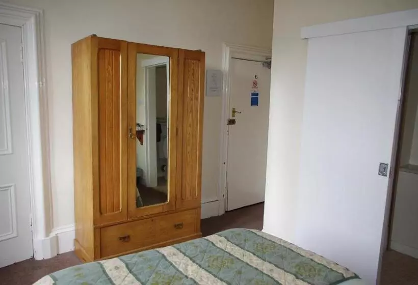 Quarto Familiar, Cuilfail