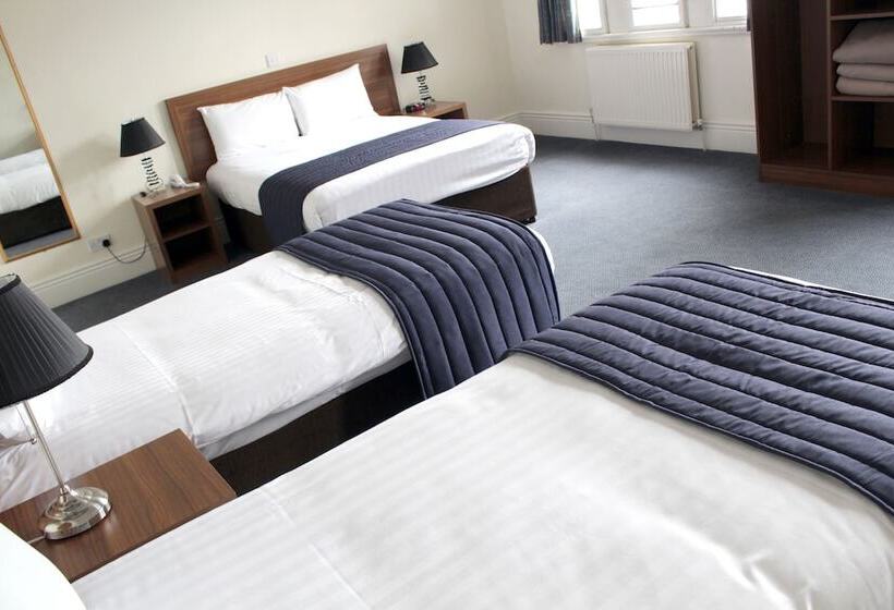 Четырехместный Номер Стандарт, Discovery Inn  Leeds