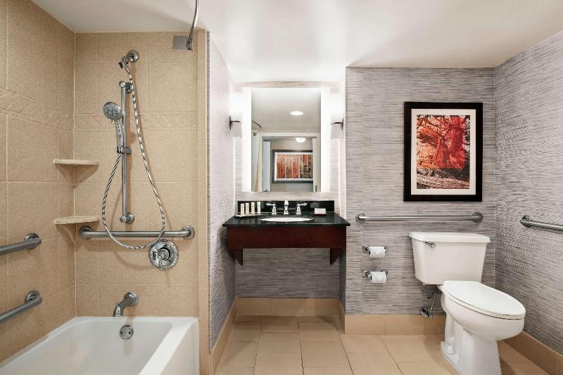 Номер Стандарт Трехместный, Discovery Inn Leeds