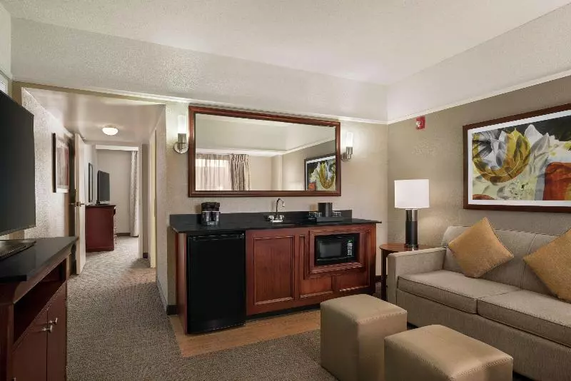 Standard Kolmen Hengen Huone, Discovery Inn Leeds