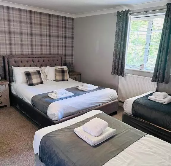 Perhehuone, East Ayton Lodge Hotel, Scarborough