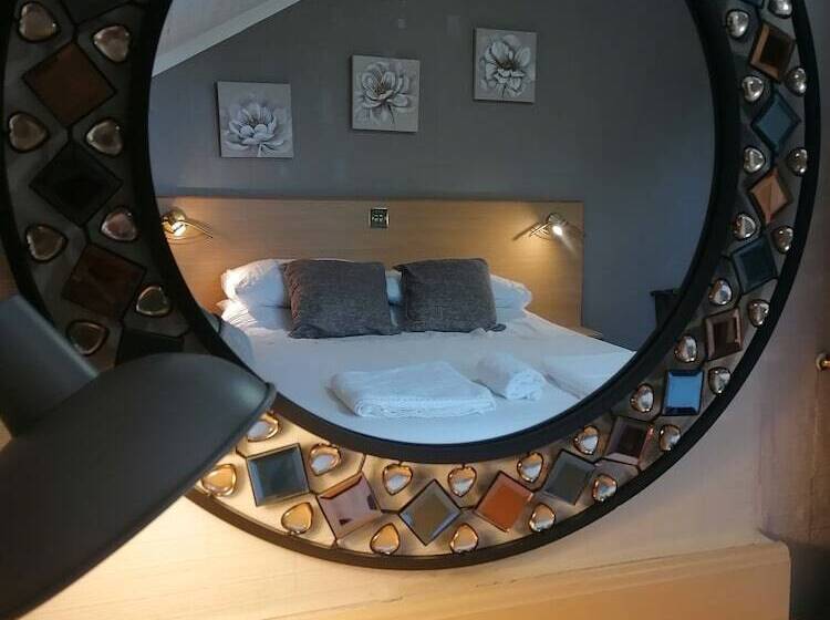 اتاق استاندارد, The George Borrow