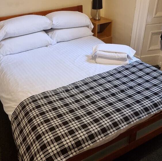 חדר סטנדרט, The Hampton Court Guesthouse