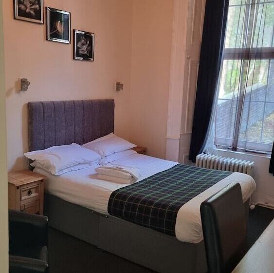 חדר סטנדרט, The Hampton Court Guesthouse