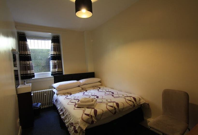 חדר סטנדרט חדר אמבטיה משותף, The Hampton Court Guesthouse