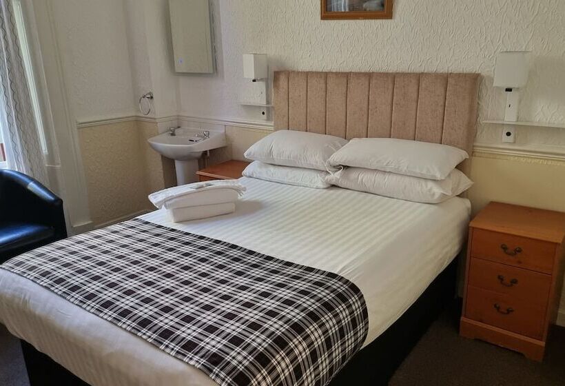 חדר סטנדרט חדר אמבטיה משותף, The Hampton Court Guesthouse