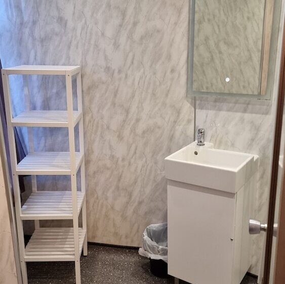 חדר סטנדרט יחיד, The Hampton Court Guesthouse