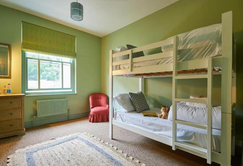 패밀리 룸, The Retreat, Elcot Park