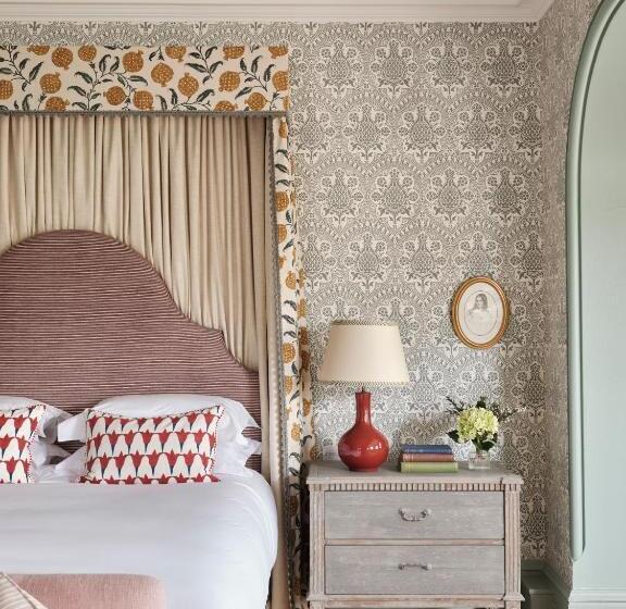 스위트, The Retreat, Elcot Park