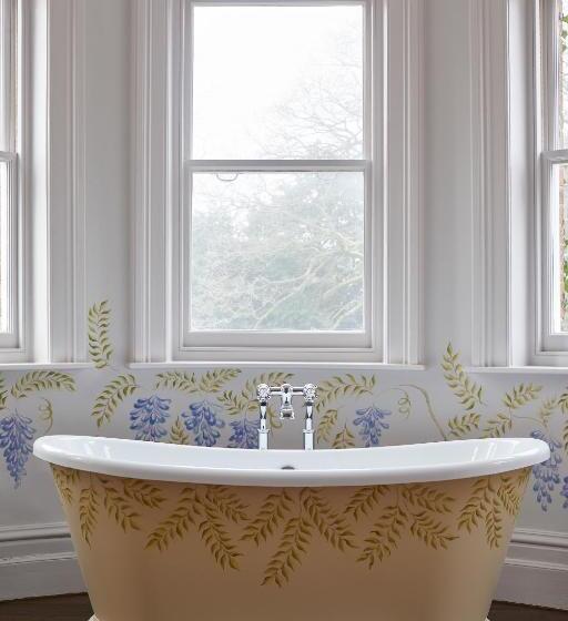 스위트, The Retreat, Elcot Park