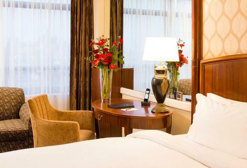 غرفة كلوب, Millennium Hotel London Knightsbridge