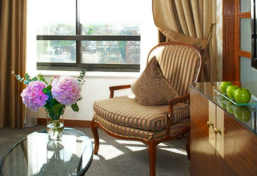 Номер Клуб, Millennium Hotel London Knightsbridge