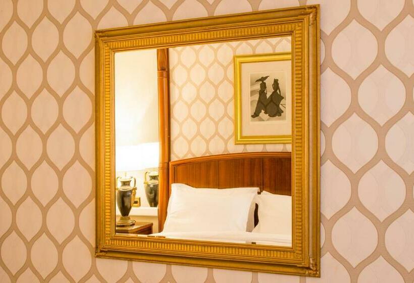Номер Клуб, Millennium Hotel London Knightsbridge