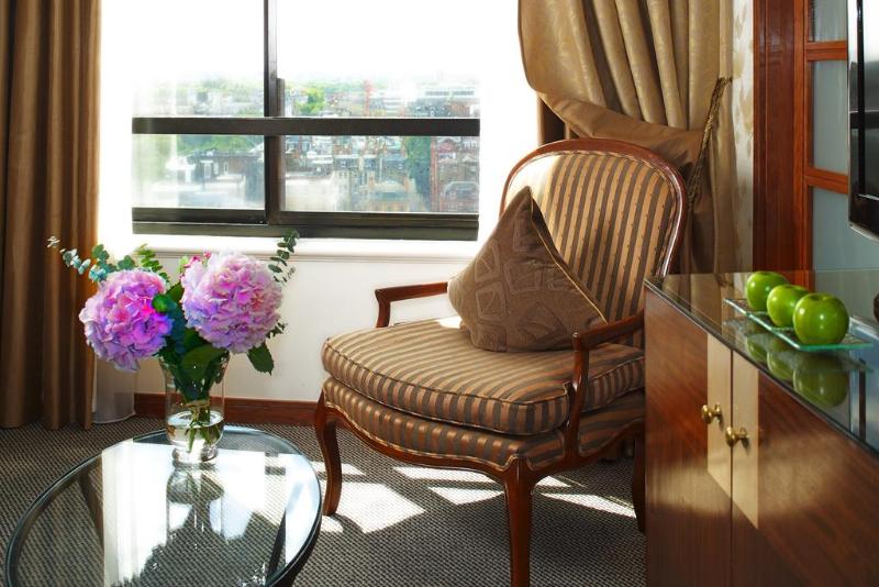 غرفة كلوب, Millennium Hotel London Knightsbridge