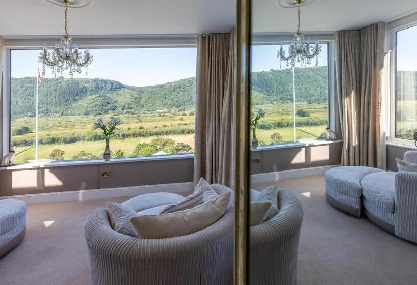 산전망 스위트 디럭스, Plas Maenan