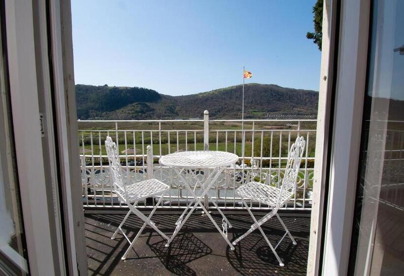 4인용 스탠다드 룸, Plas Maenan