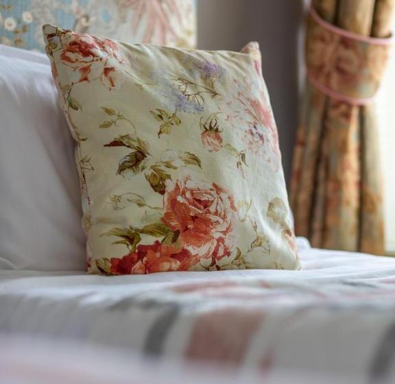 4인용 스탠다드 룸, Plas Maenan