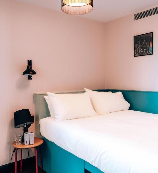 غرفة قياسية حمام مشترك, The Camden Town