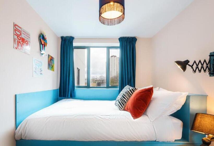 غرفة قياسية حمام مشترك, The Camden Town