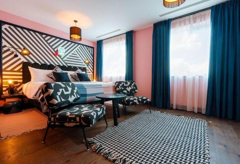 إستوديو قياسى, The Camden Town