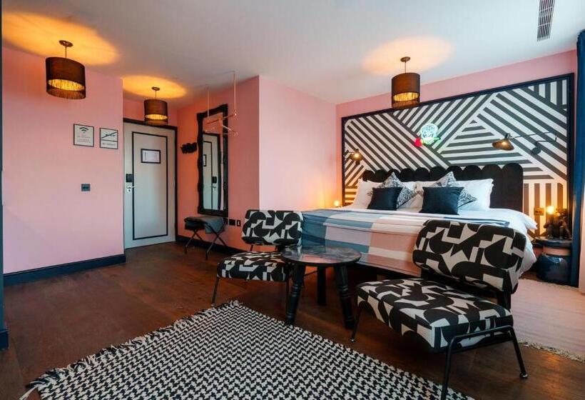 إستوديو قياسى, The Camden Town