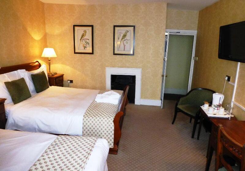 חדר משפחתי, The Bear