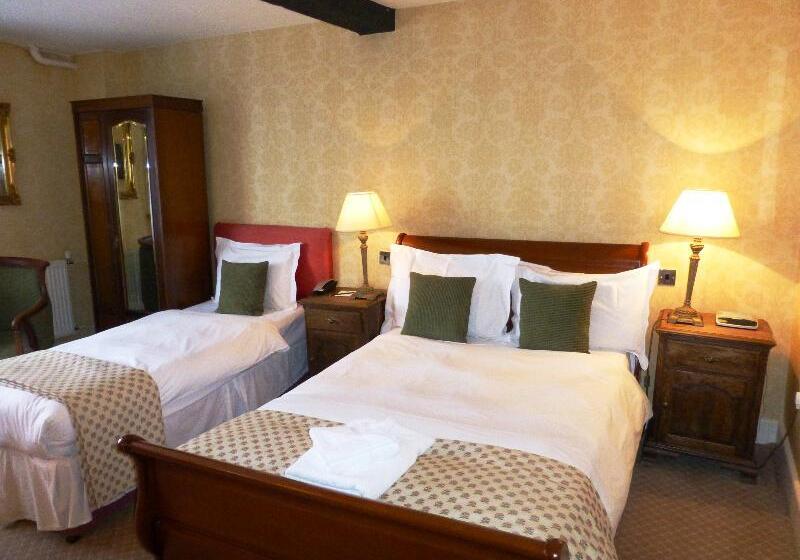 חדר משפחתי, The Bear