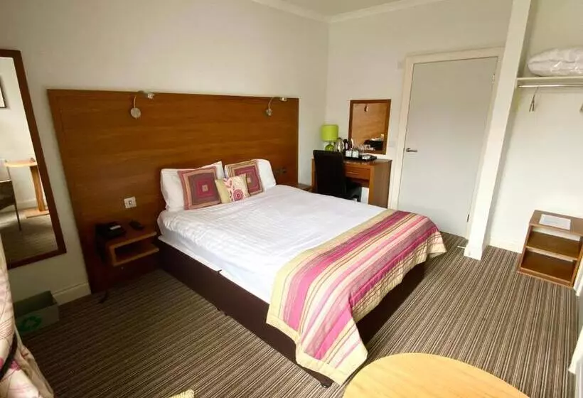 ベーシックルーム, The County Hotel   Self Check In, Speed Wi Fi, Free Parking, Central Location