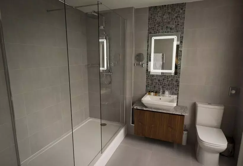 سوییت, The Croft Hotel, Bw Signature Collection