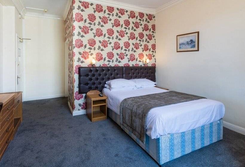 غرفة قياسية, The George