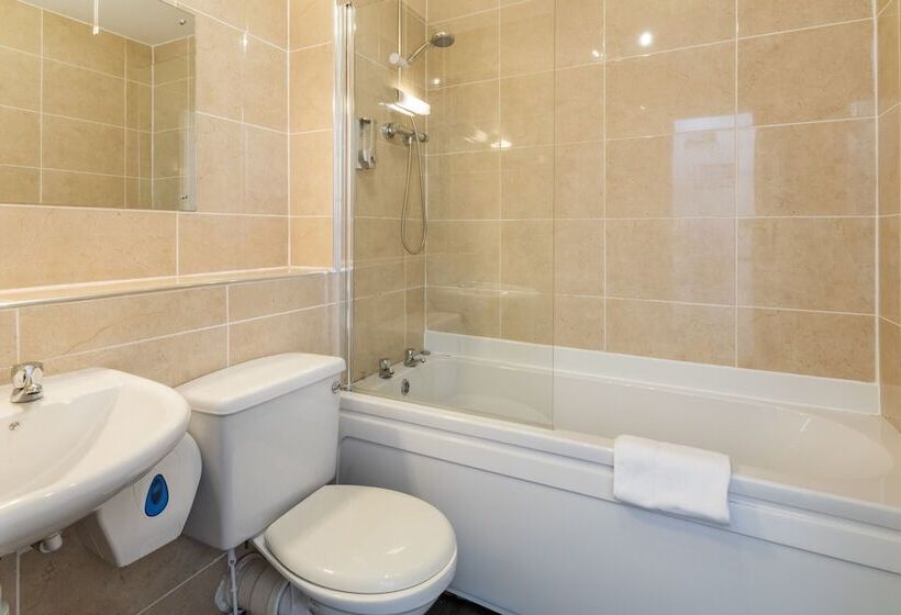 غرفة قياسية فردية, The George