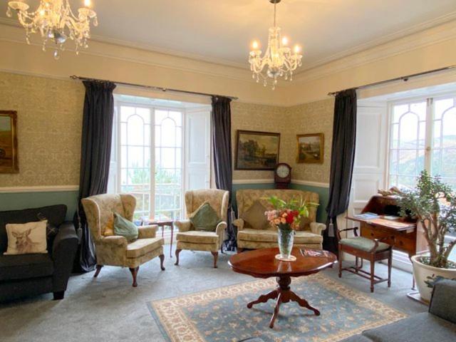 豪华海景房, The North Cliff