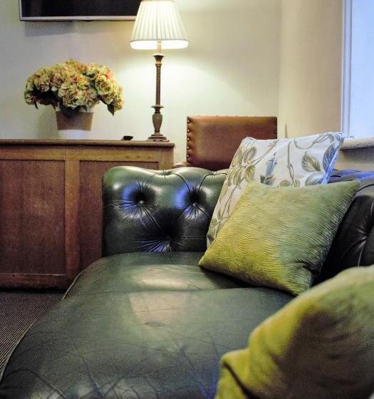 스탠다드 룸 킹사이즈 침대, White Horse & Griffin