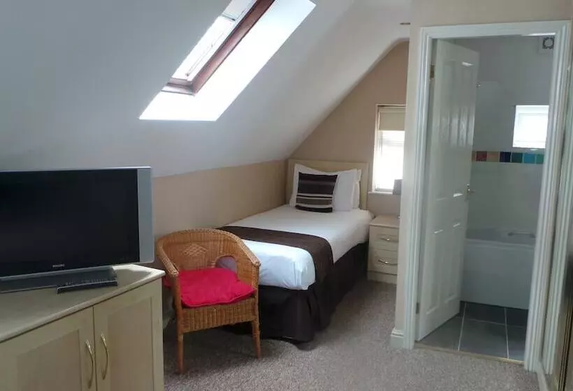 Standard Yhden Hengen Huone, The Peacock Townhouse Hotel Kenilworth Warwick