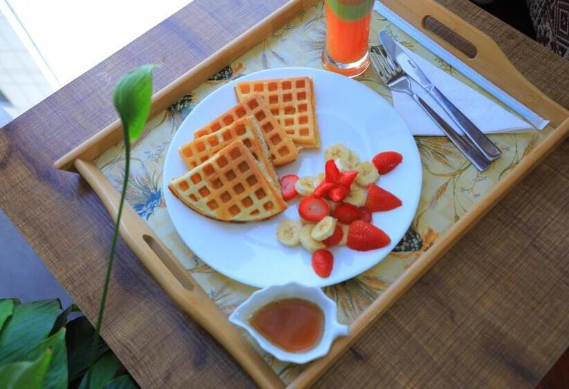 سوئیت با بالکن, Victoria Guesthouse Addis