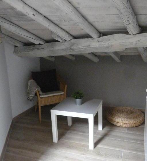 استودیوی استاندارد, Casa De Tintas