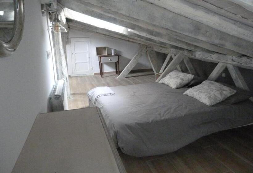 استودیوی استاندارد, Casa De Tintas