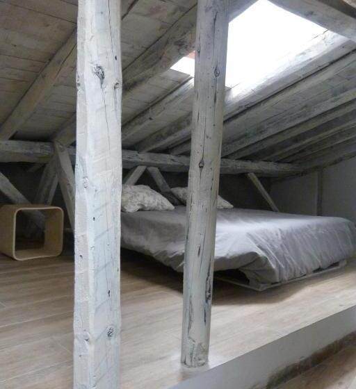 استودیوی استاندارد, Casa De Tintas