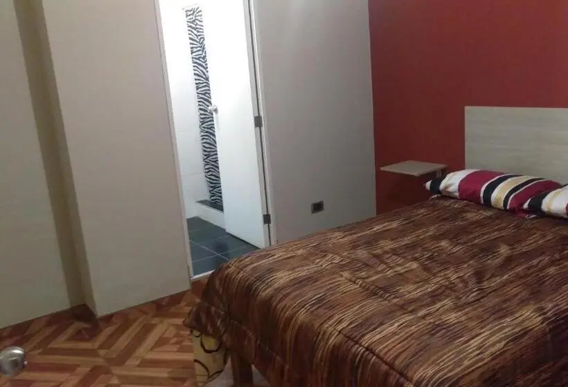 اتاق لوکس با بالکن, Arum Qurpawasi Hospedaje