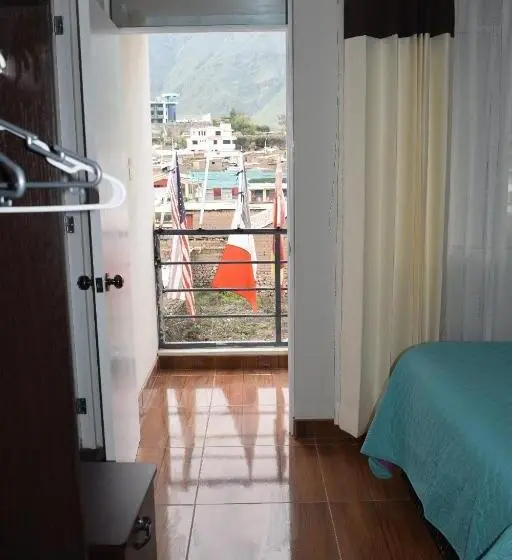 سوییت خانوادگی, Arum Qurpawasi Hospedaje
