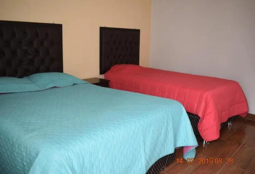 سوییت خانوادگی, Arum Qurpawasi Hospedaje