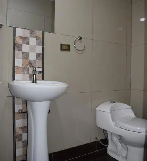 سوییت خانوادگی, Arum Qurpawasi Hospedaje