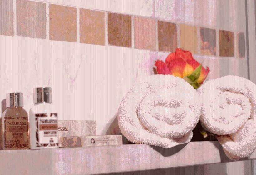 غرفة قياسية, Casona Quesada