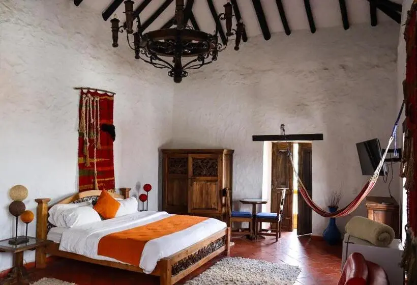 スイート, Casona Quesada