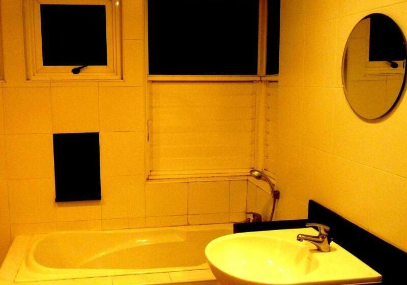 חדר דחוקס עם מיטת קינג, Vstay Two Guesthouse